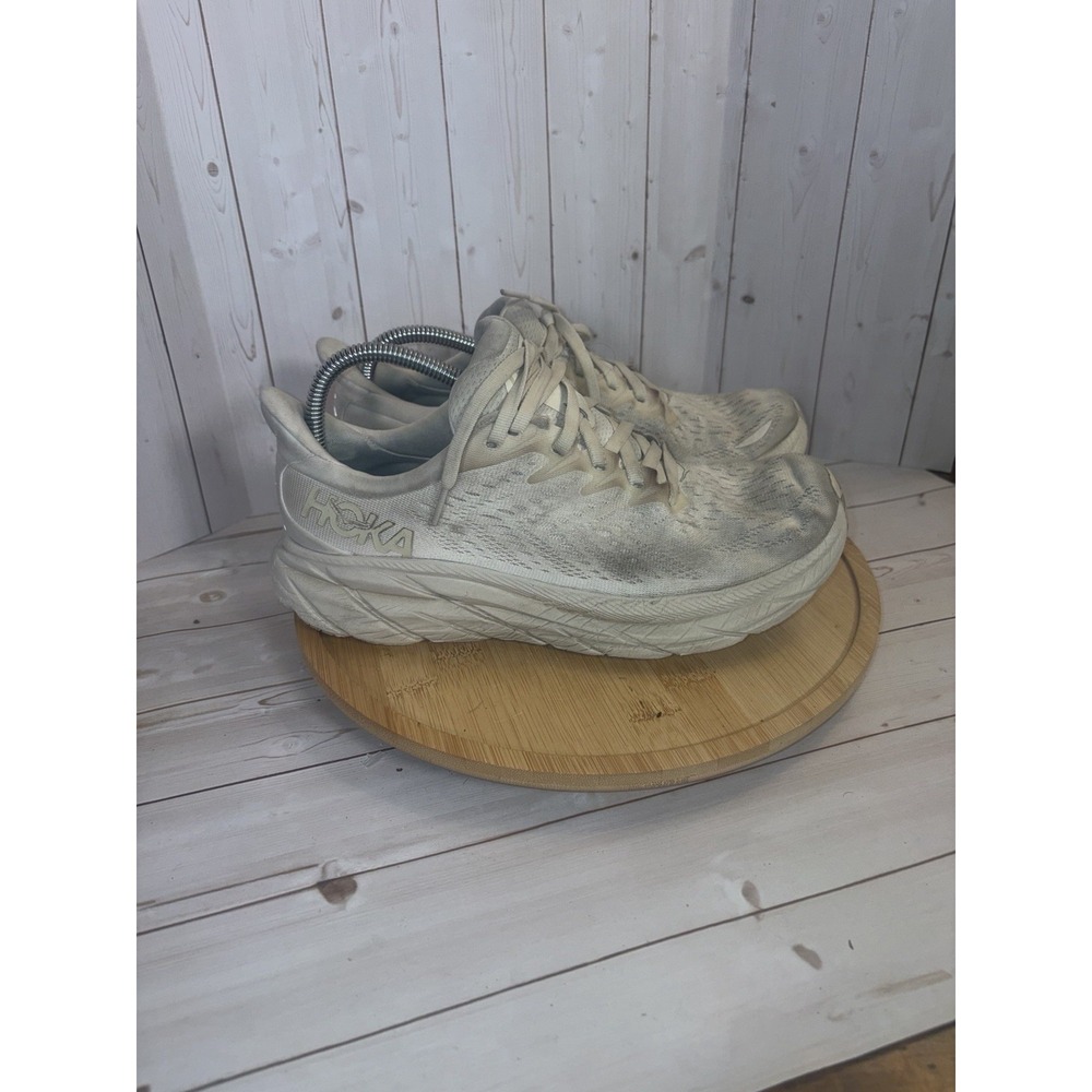 Clifton 8 running shoes womens 7.5d